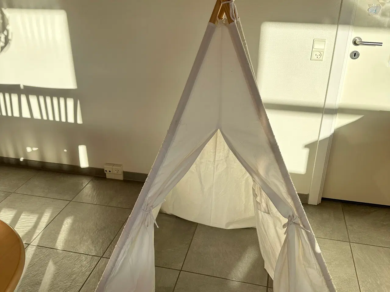 Billede 2 - Legetipi telt
