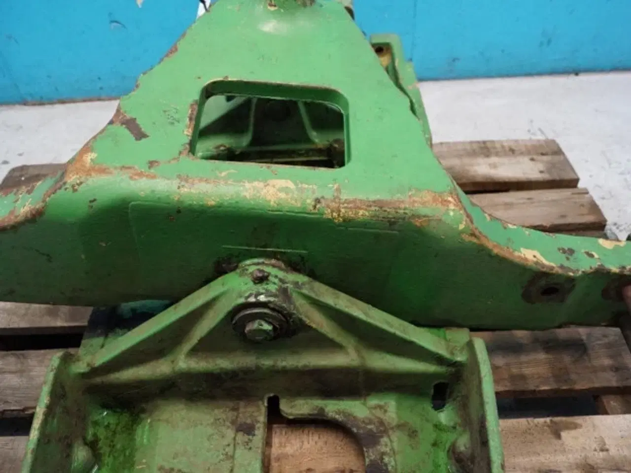 Billede 17 - John Deere 3040 Foraksel