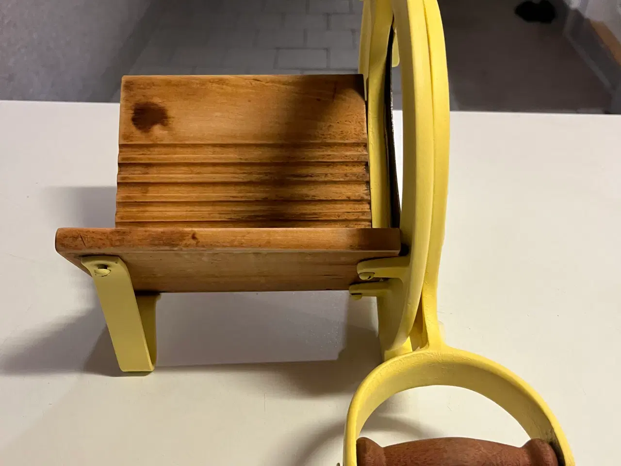 Billede 2 - Fin gammel brød skærer ny malet 