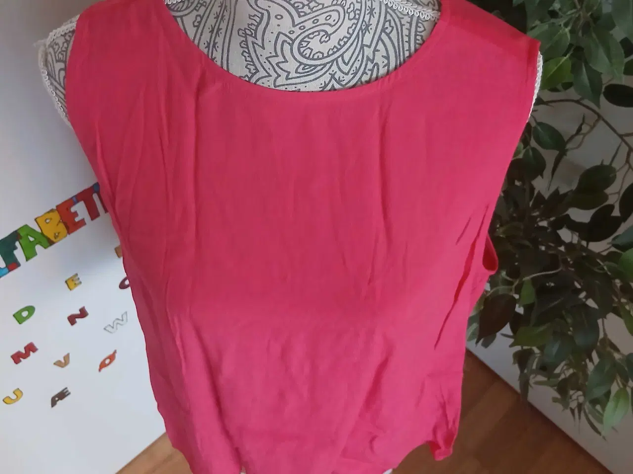 Billede 2 - Top. Friendtex. XL/42