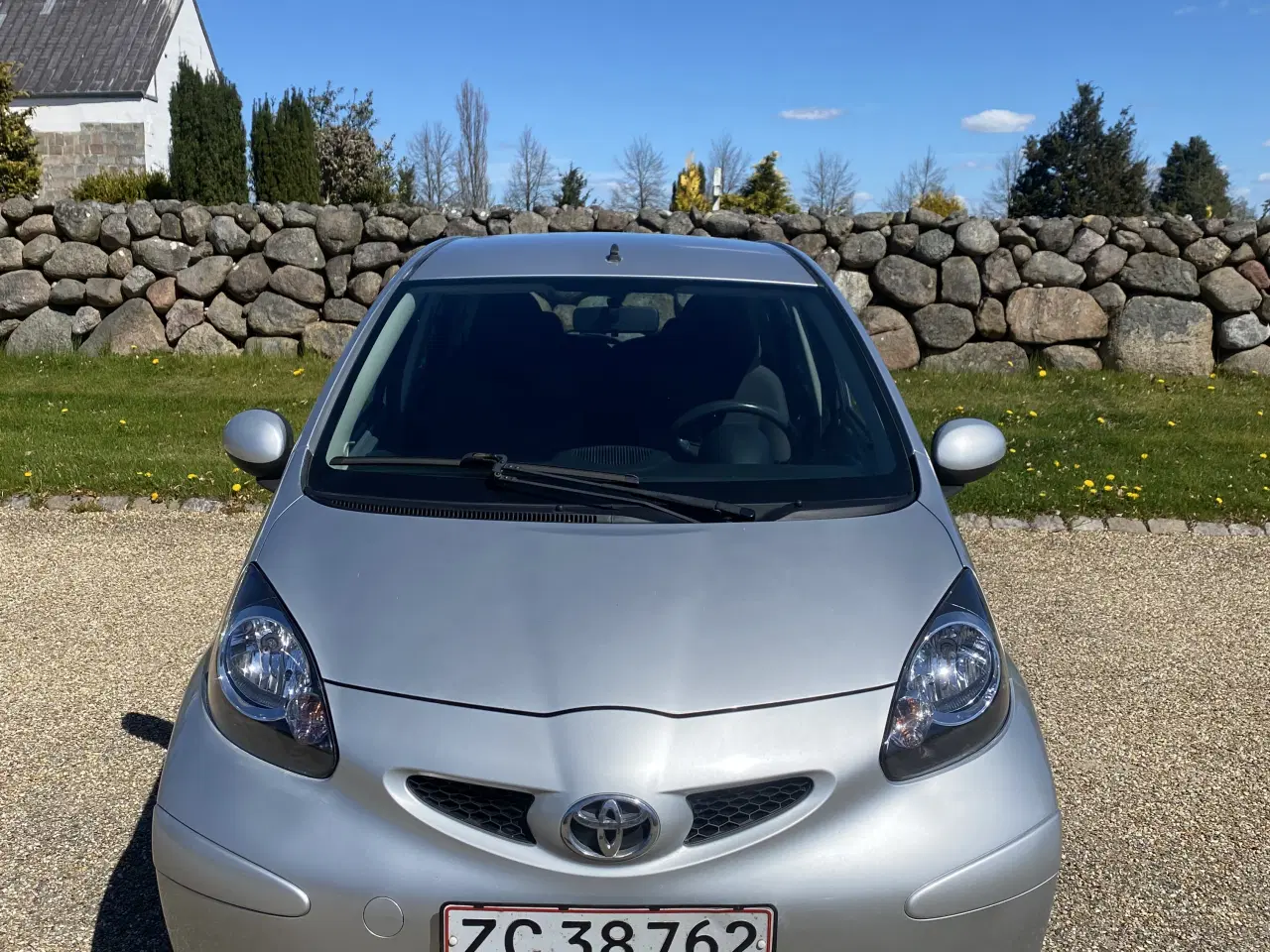 Billede 2 - Nysynet og økonomisk Toyota Aygo