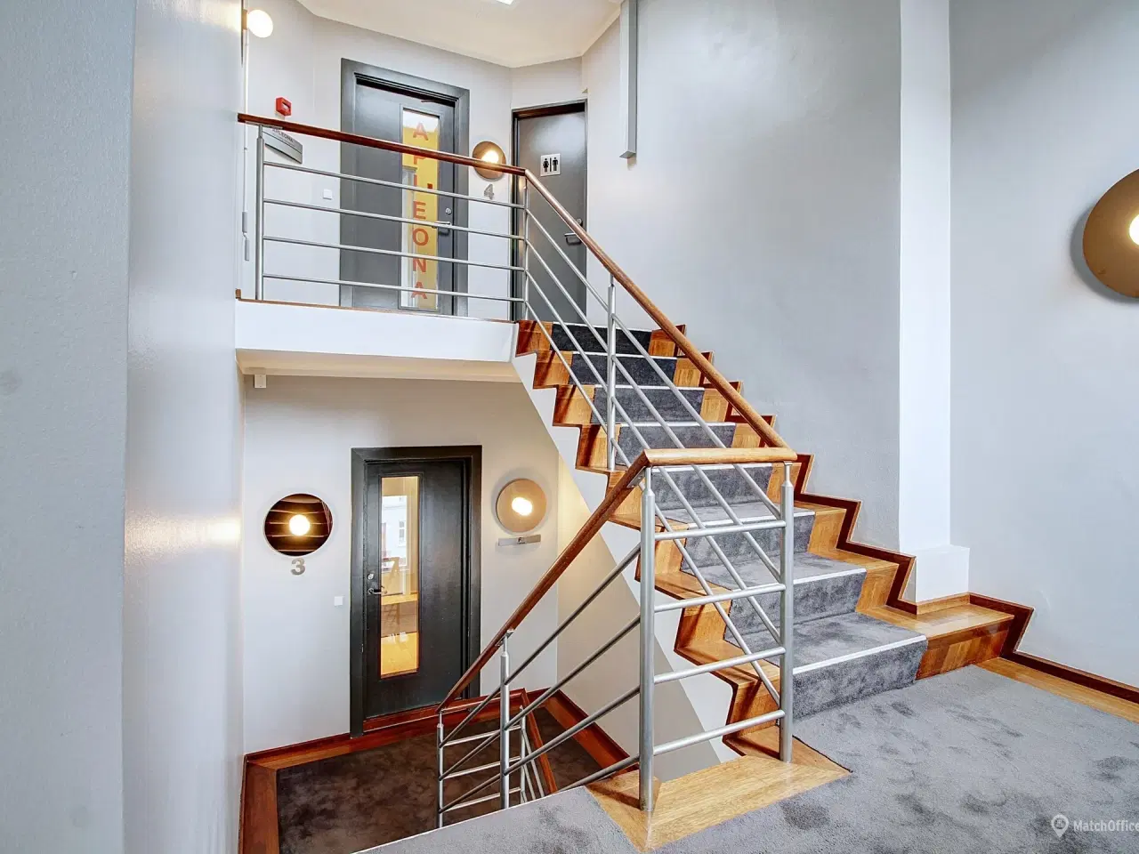 Billede 6 - Kontor i Hellerups smørhul med store glaspartier og kig til Øresund