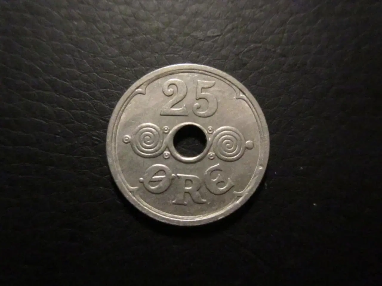 Billede 2 - 25 øre 1946 møntskær