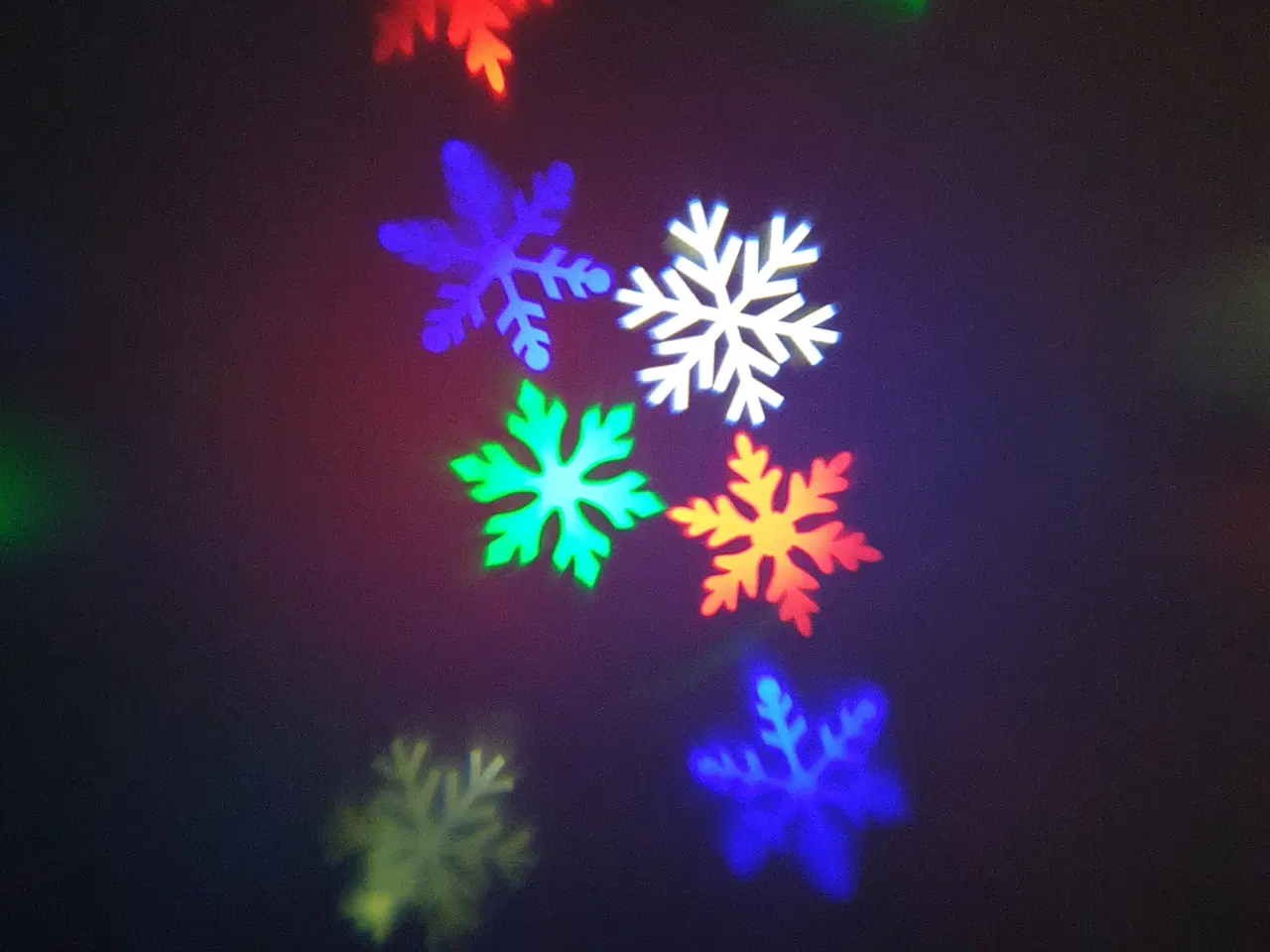 Billede 3 - NY! Snefnug Projektor - Rød, Grøn, Blå, Hvid 