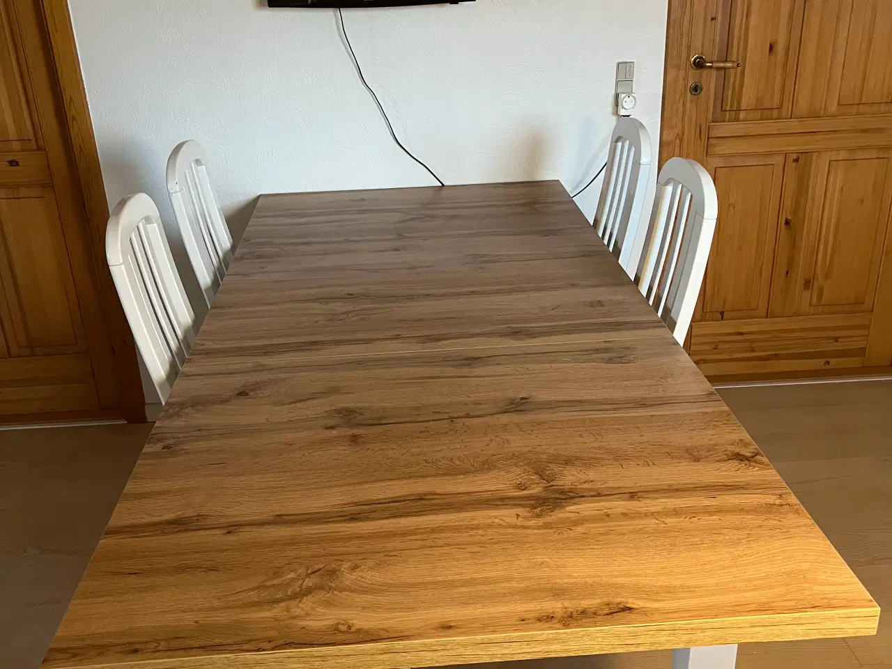 Billede 2 - Spisebord fra Jysk.