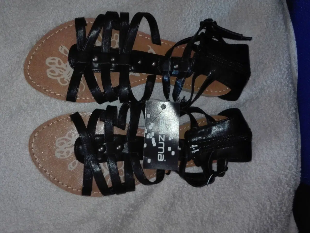 Billede 1 - Karizma sandaler med høj hælkappe