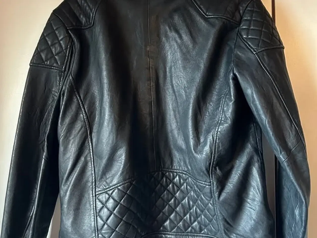 Billede 3 - Selected Indigo sort herre-læderjakke