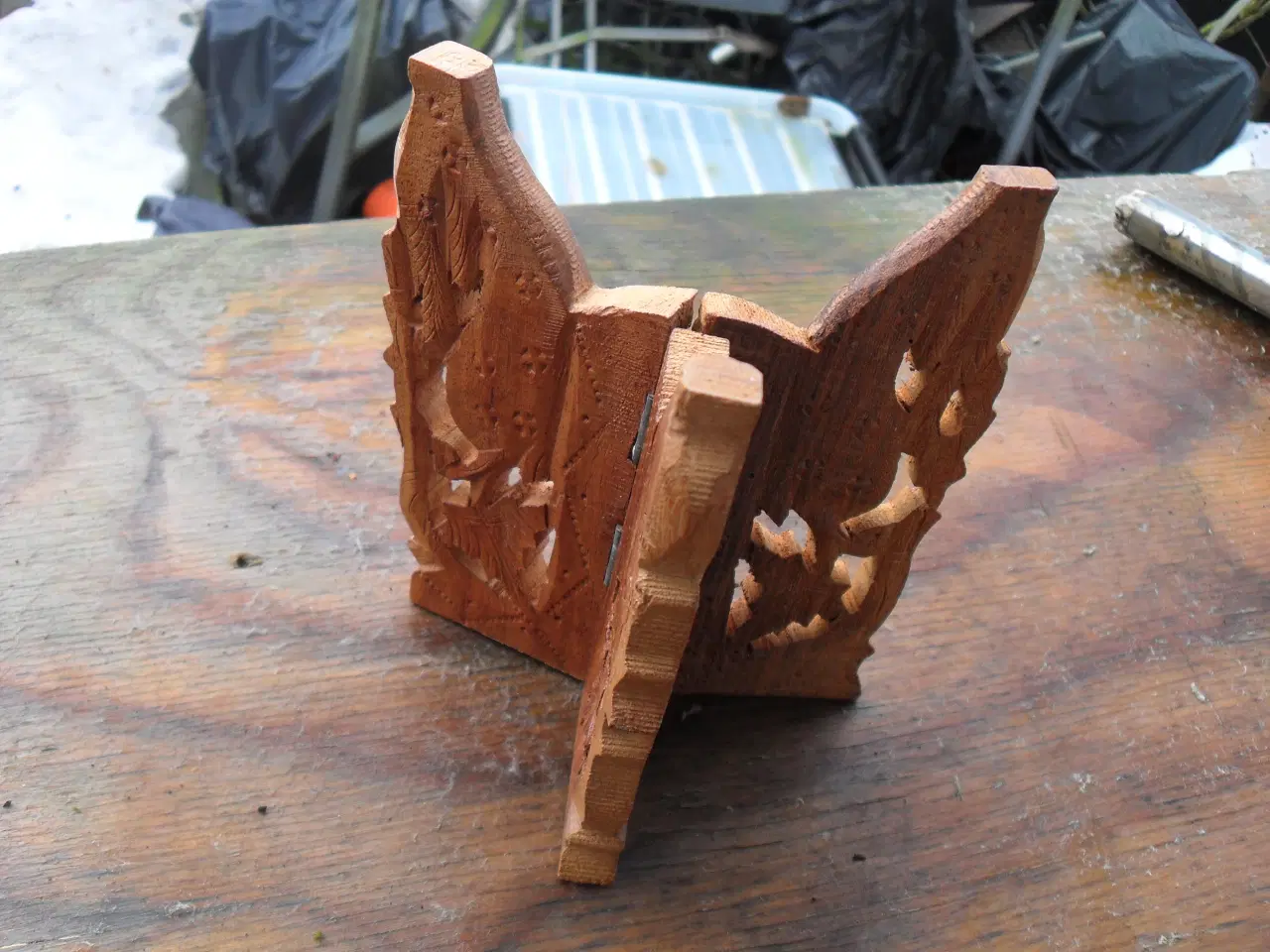 Billede 1 - flot træ opsats til fad på bordet 15 x 15 cm.