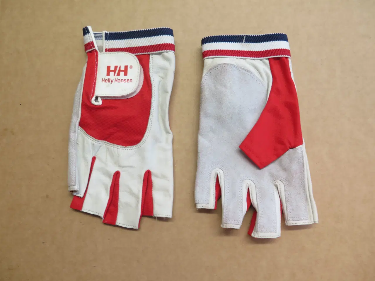Billede 1 - Helly Hansen fingerløse handsker rød/hvid
