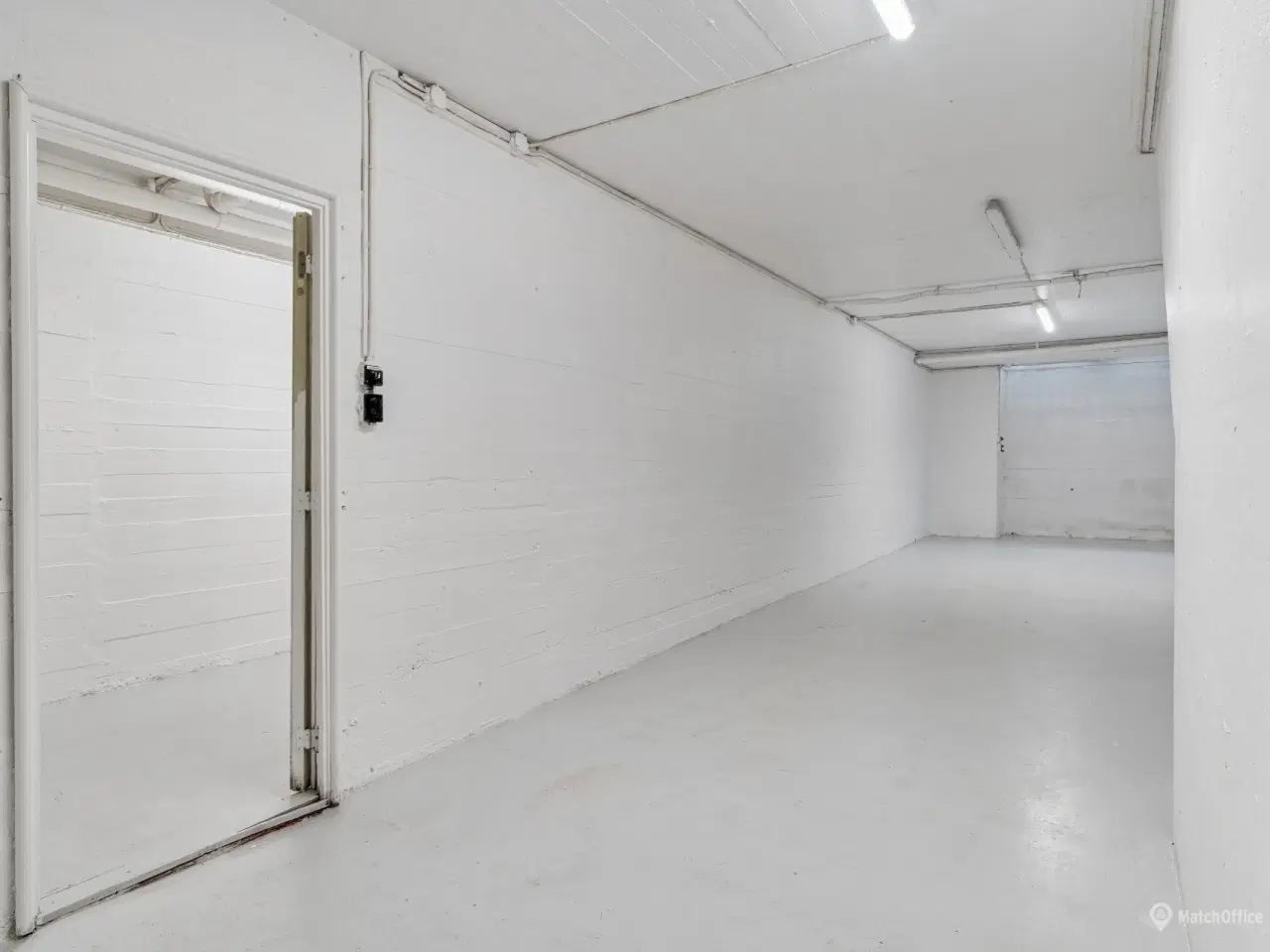 Billede 7 - Rummeligt og istandsat depotrum på Nørrebro