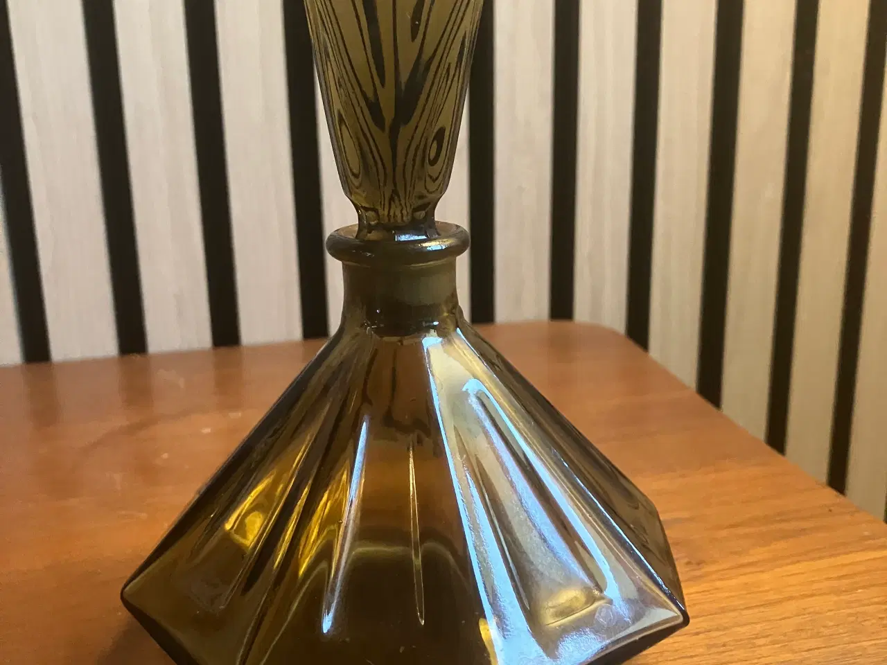 Billede 2 - Røgfarvet parfumeflakon 