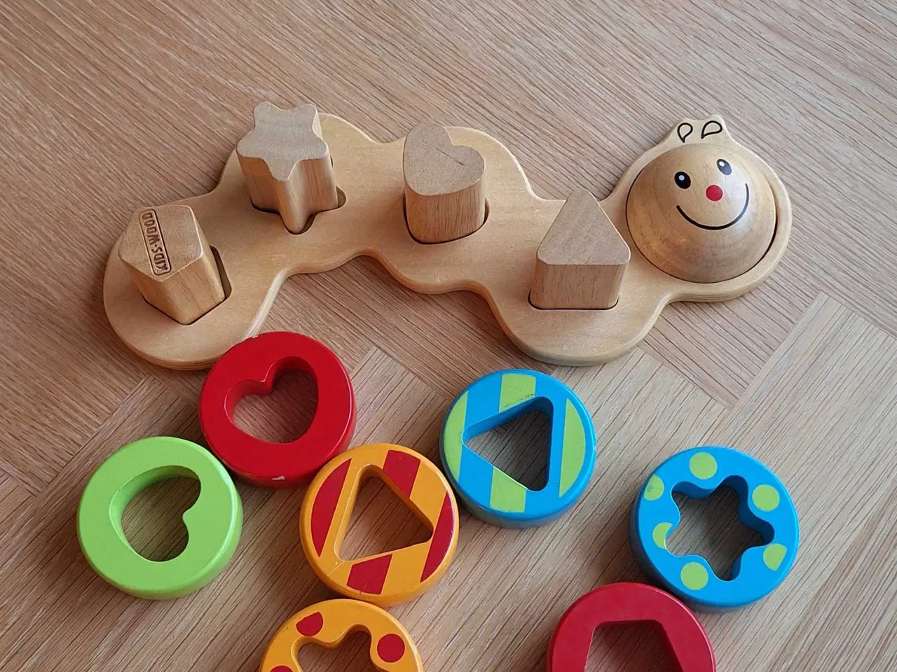 Billede 3 - Stable larve i træ