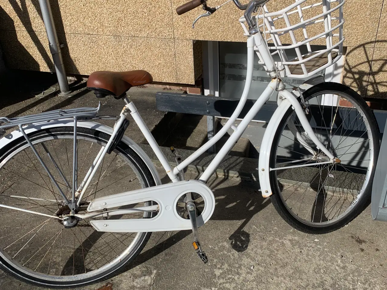 Billede 1 - Fin 28 damecykel perfekt byd