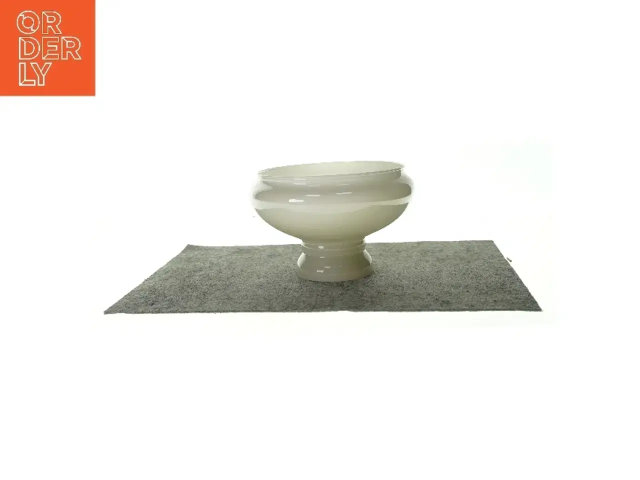 Billede 1 - lampeskærm i glas (str. HØ 19x28 cm)