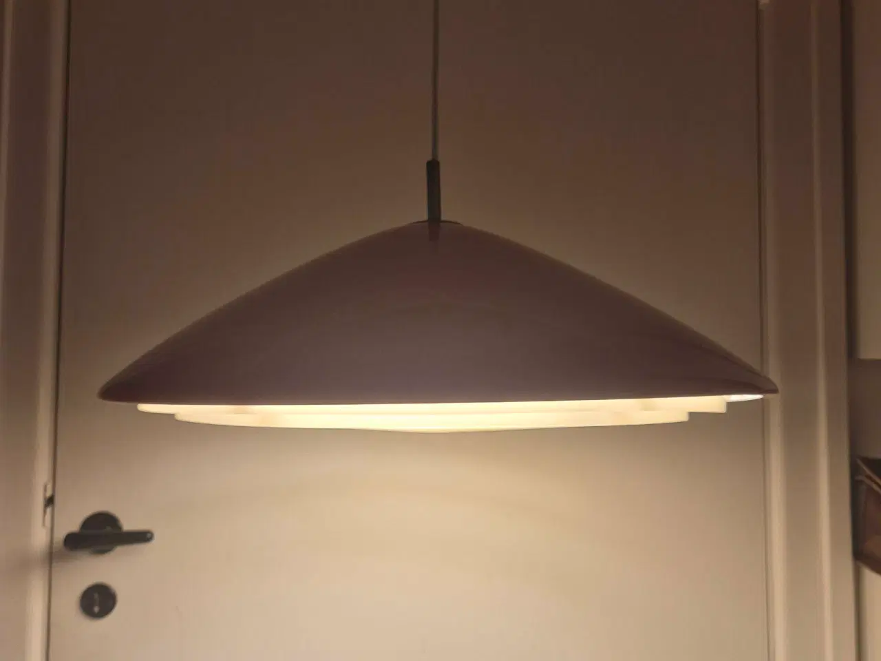 Billede 4 - Rød retrolampe med lækkert design