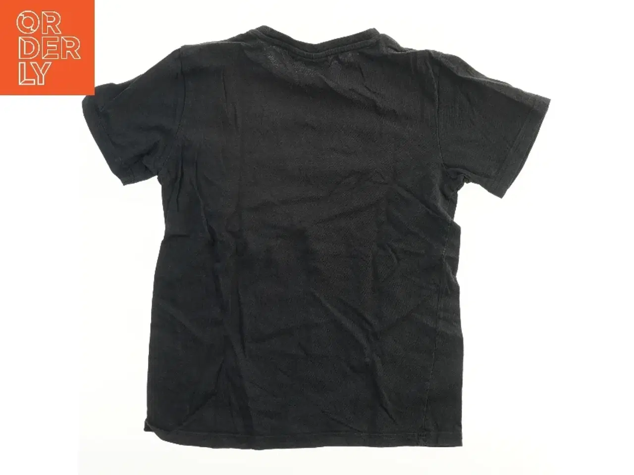 Billede 2 - Sort T-shirt med print fra Hummel (str. 140)