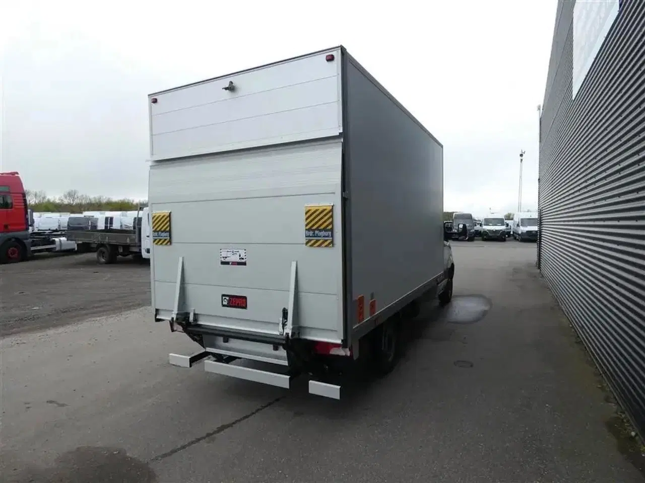 Billede 8 - Mercedes-Benz Sprinter 317 2,0 CDI Alu.Kasse ÅBENBARSIDE RWD 9G-Tronic 170HK Ladv./Chas. Aut.