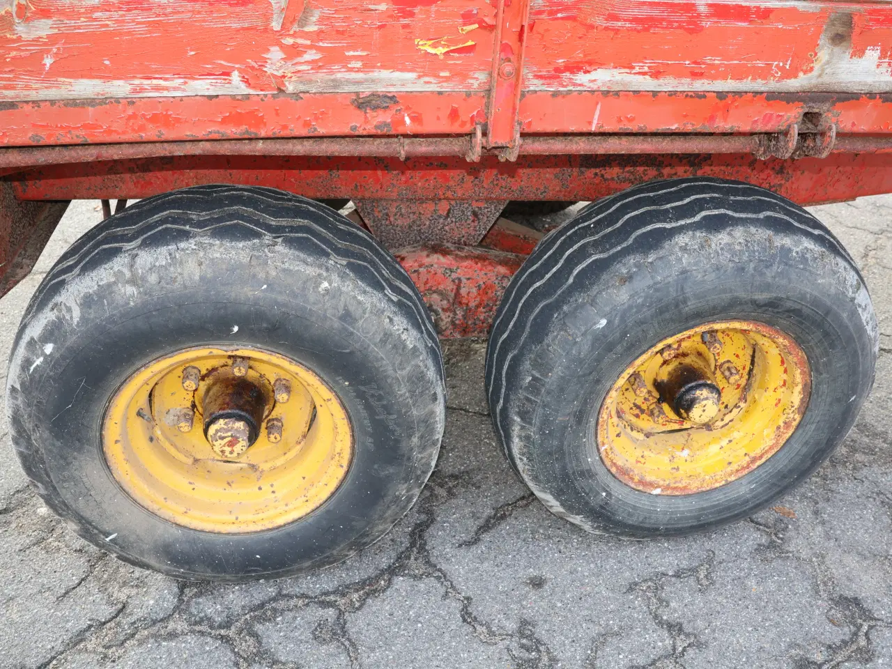 Billede 13 - Landbrugsvogn m/3 vejstip og boogie