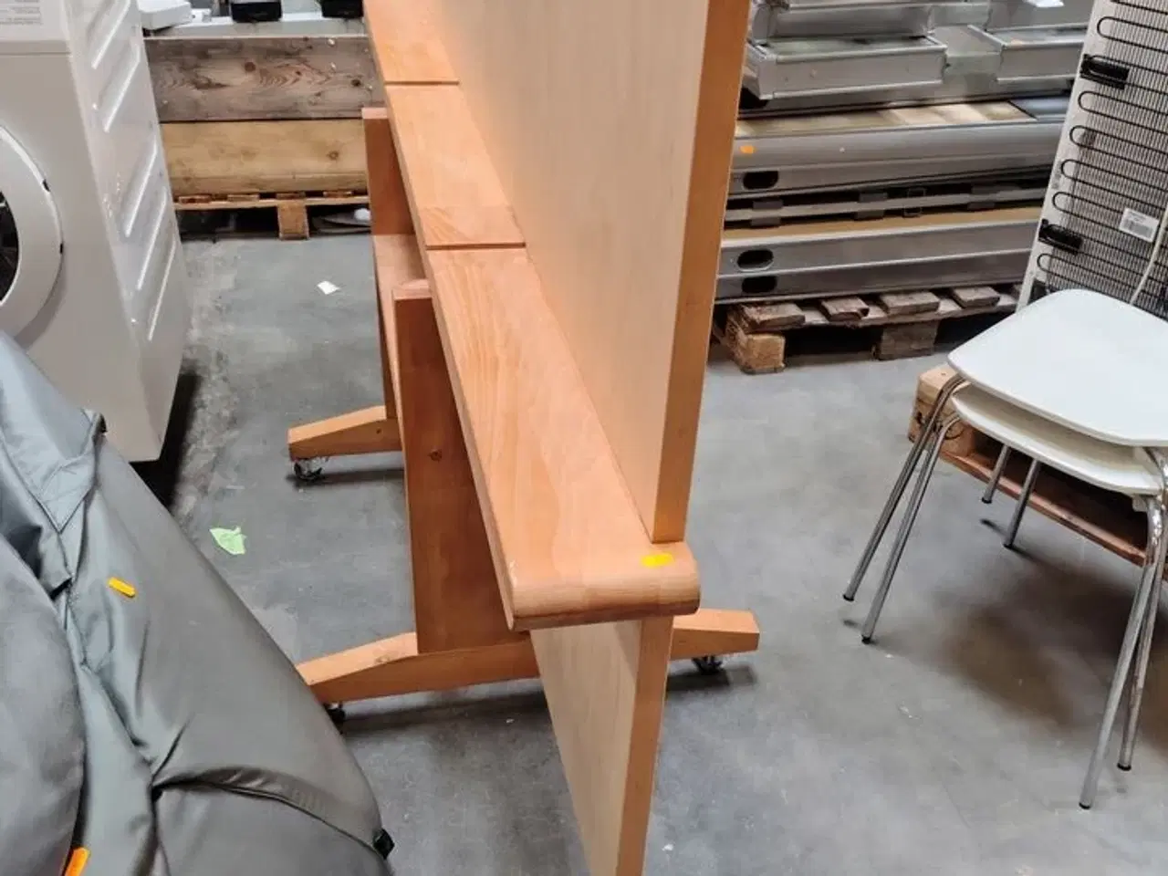 Billede 2 - Spisebord med kork bordplade