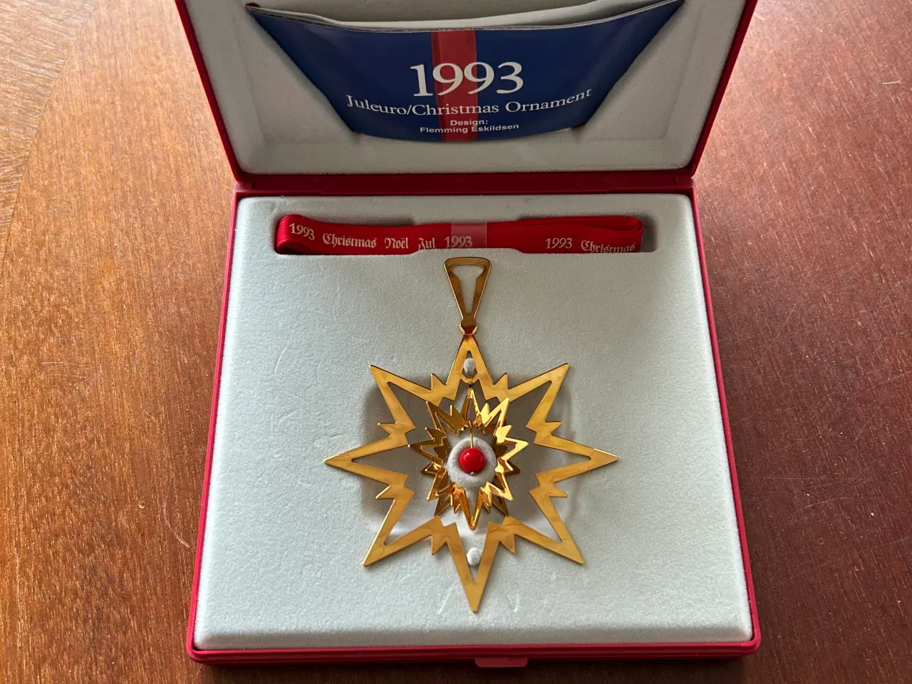 Billede 1 - George Jensen uro 1993 julestjerne 1 udgave rød æs