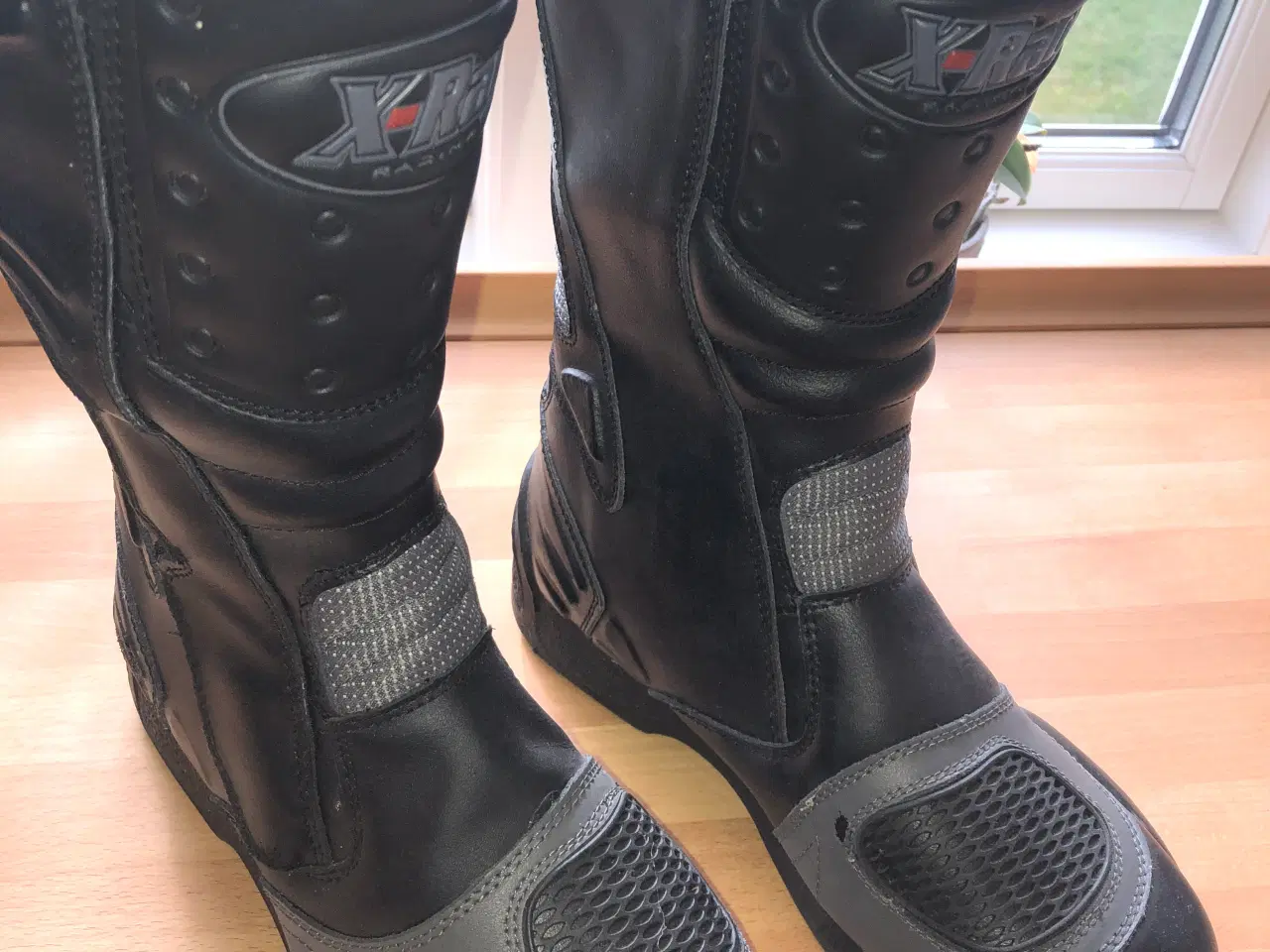 Billede 1 - MC Støvler str. 40