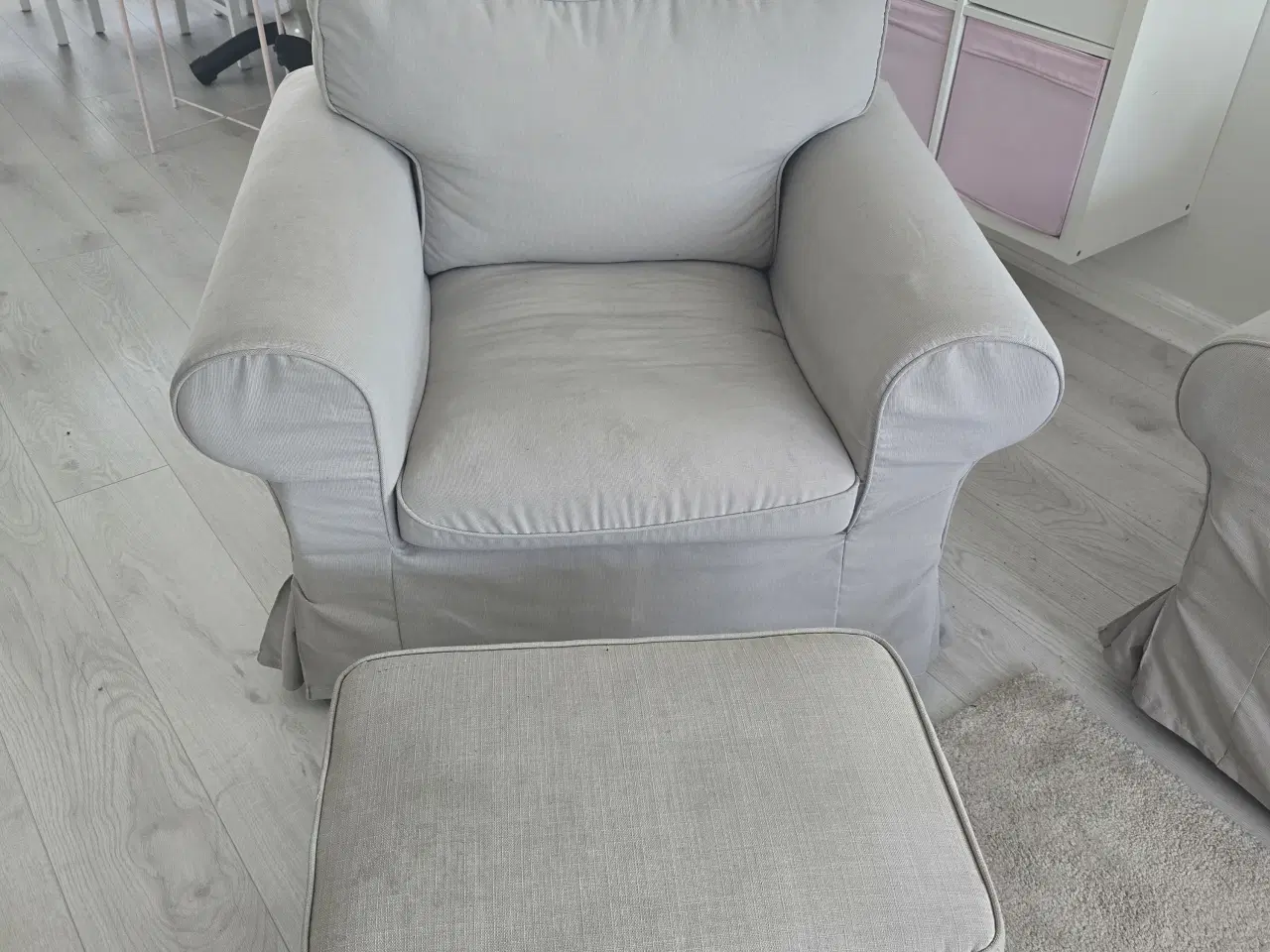Billede 6 - Sofagruppe + bord + Stol og skammel