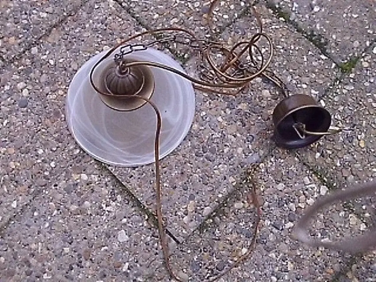 Billede 2 - nostalgi lampe i børstet glas ,marmoreret