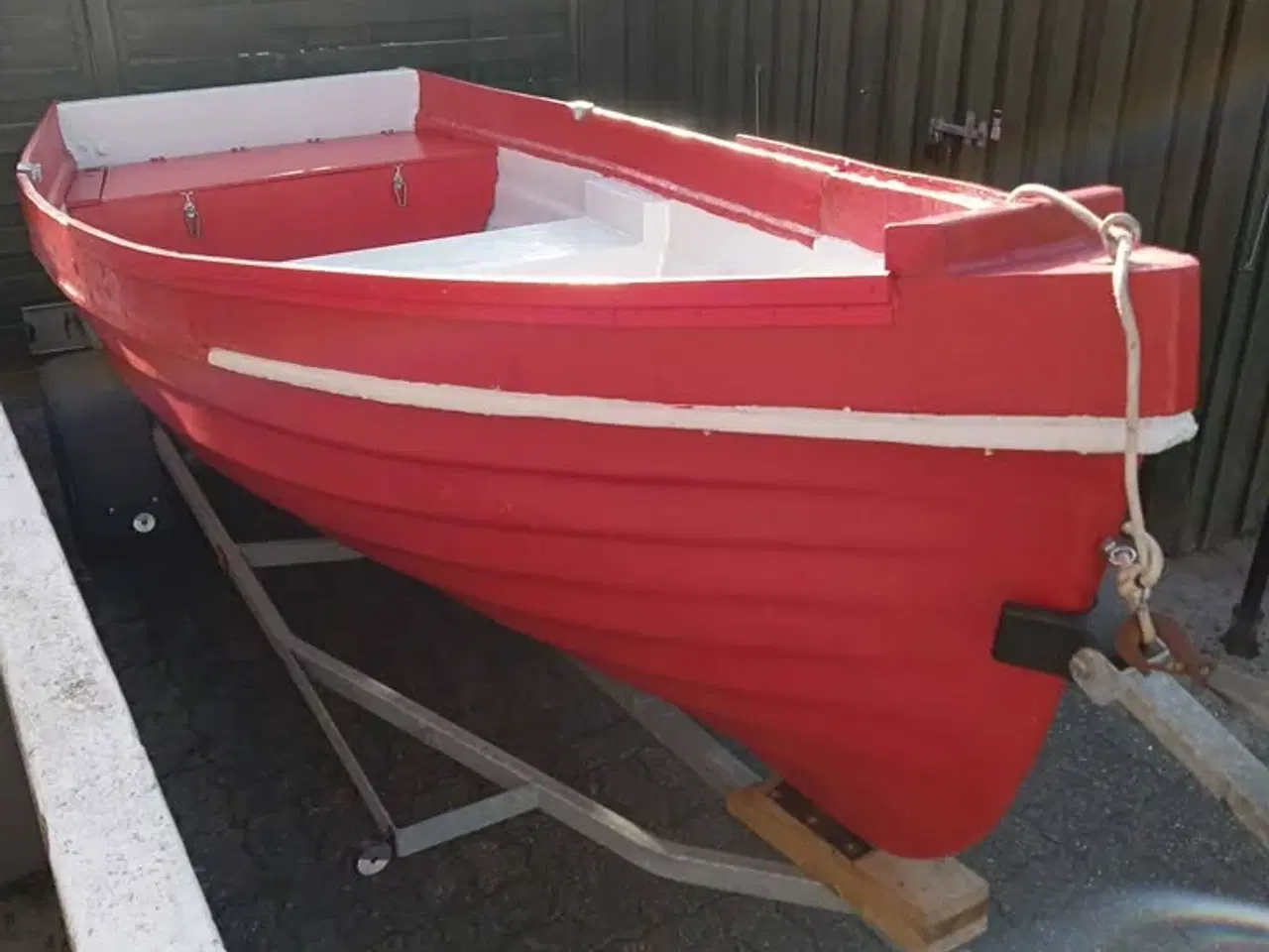 Billede 1 - Solid høj jolle båd ca 410 cm 