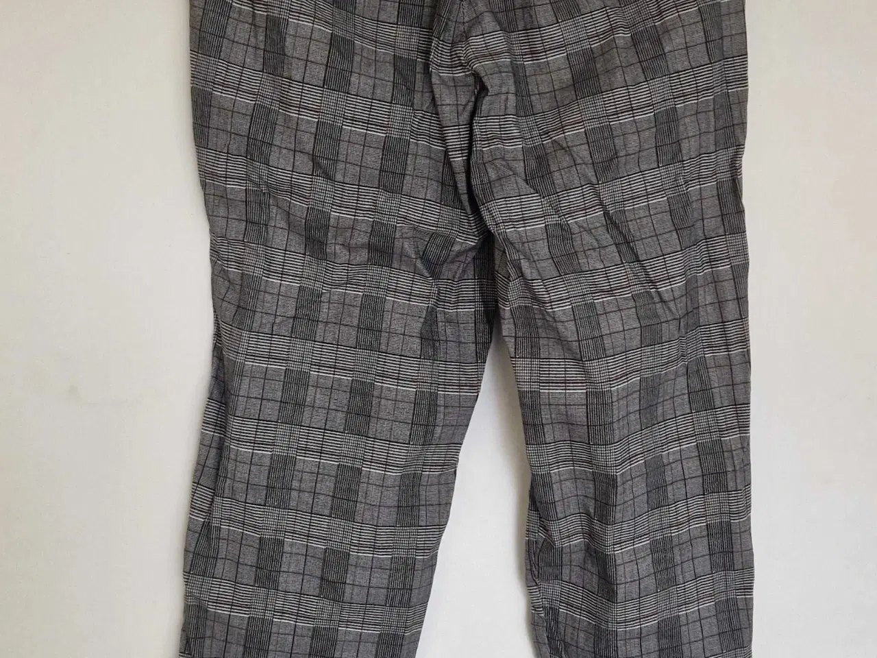 Billede 2 - Grå ternet bukser