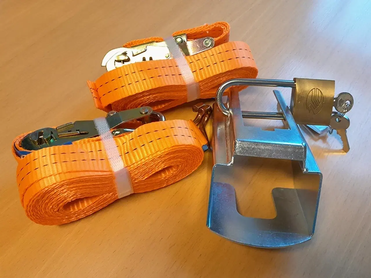 Billede 1 - Kampagne pakke lås + 2 stk surringer