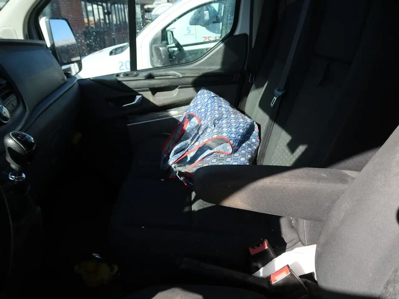 Billede 14 - Varebil FORD Transit 2.0tdci - Fwd (130 Hk) Kassevogn Fwd M6