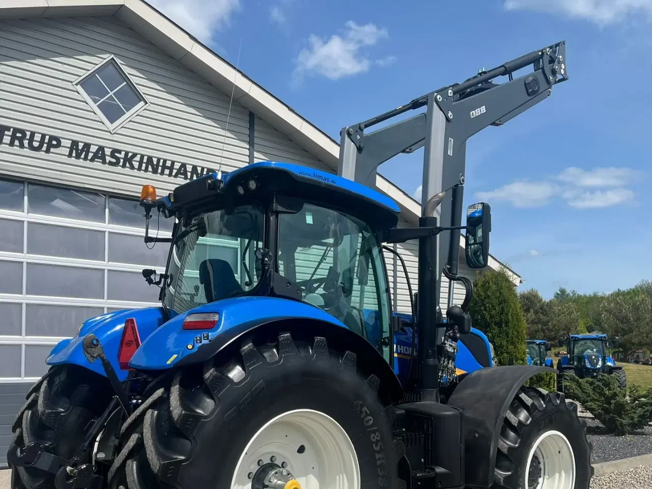 Billede 18 - New Holland T7.270 AC med frontlift og frontlæsser
