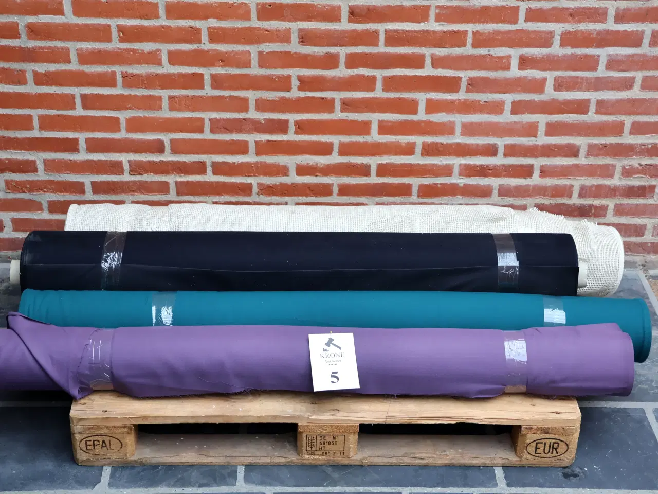 Billede 5 - 300 ruller forskelligt stof, foer sælges