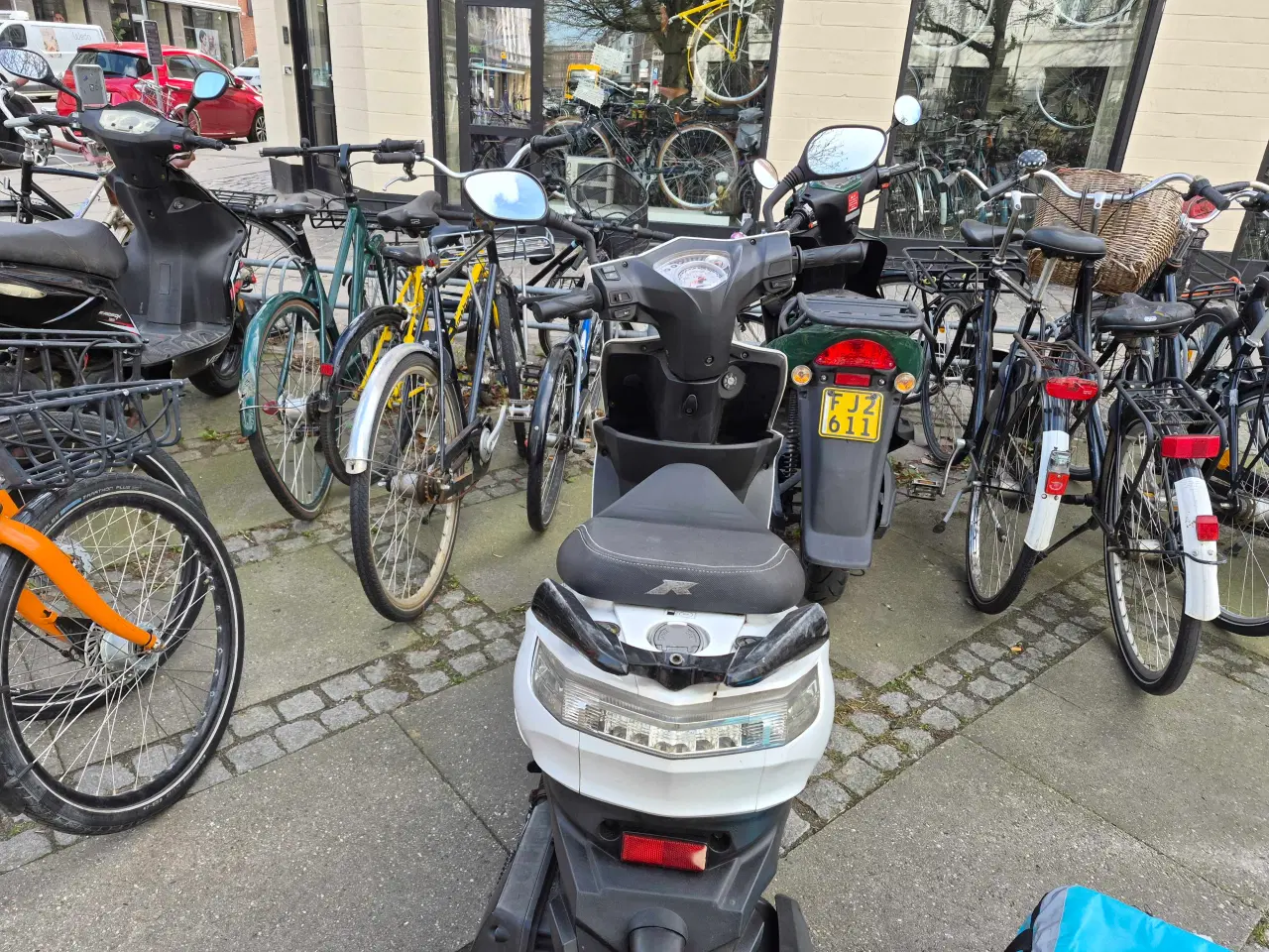 Billede 2 - I'm selling a VG scooter.