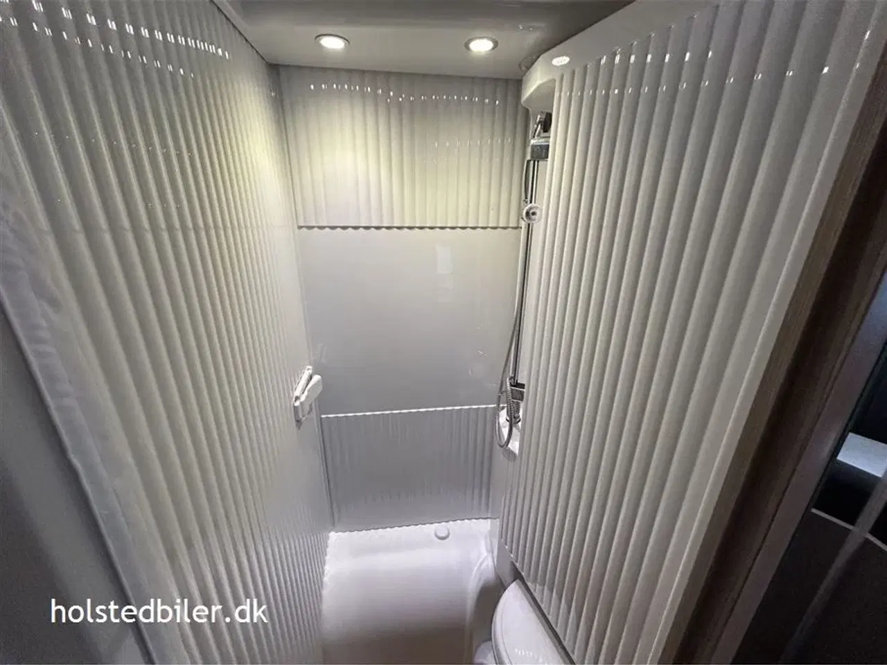 Billede 16 - 2019 - Carado V132   Kun 594 cm og lav egenvægt