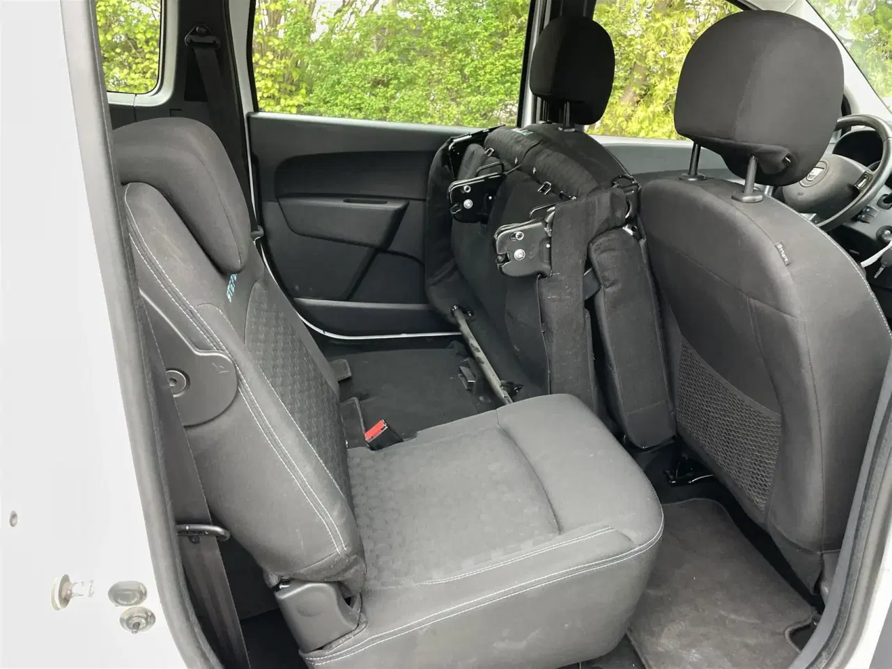 Billede 4 - Dacia Lodgy 7 Sæder 1,5 DCi Stepway Prestige Start/Stop 90HK