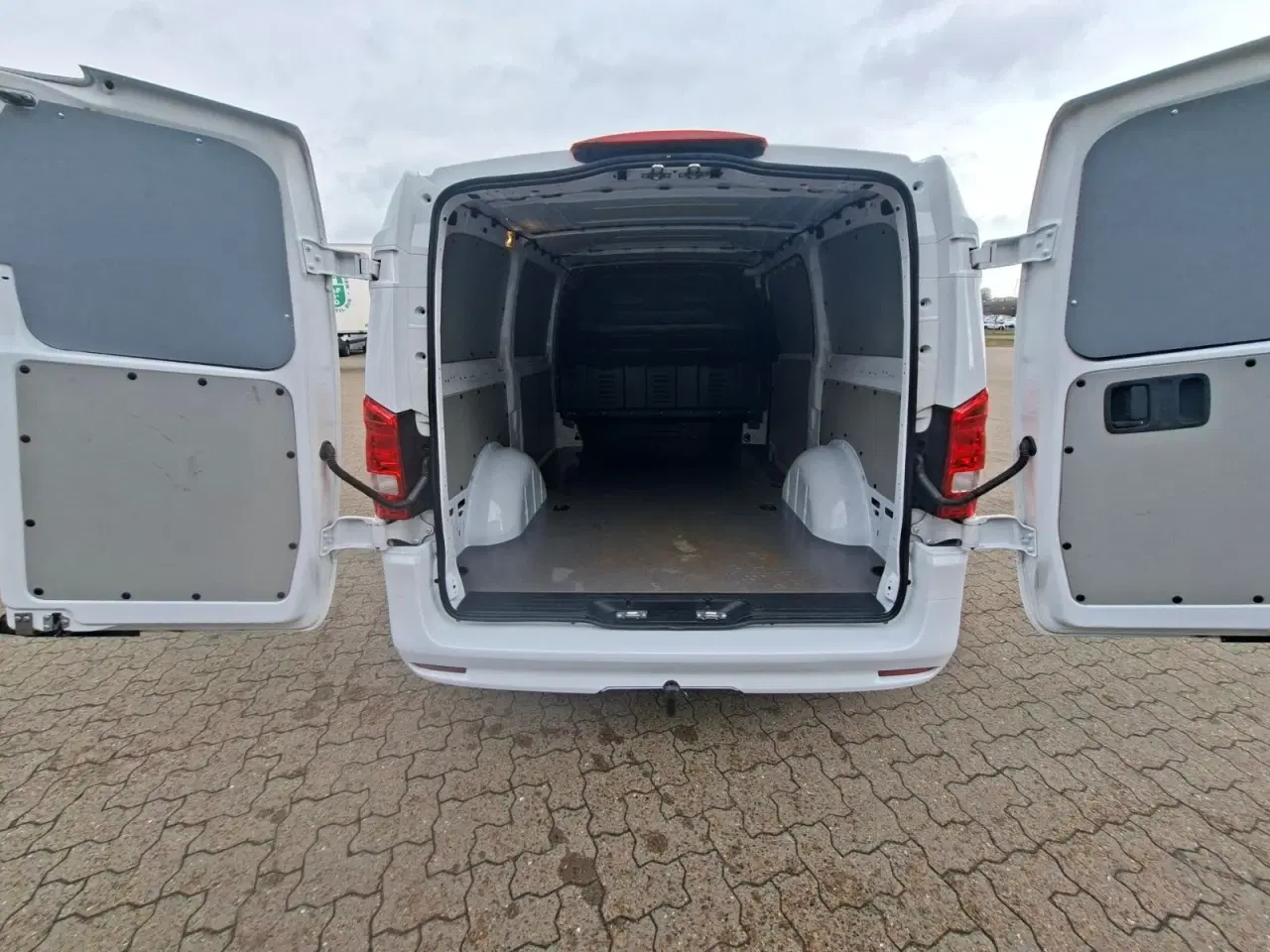 Billede 7 - Mercedes Vito 114 2,0 CDi A2 Kassevogn PRO aut. AWD
