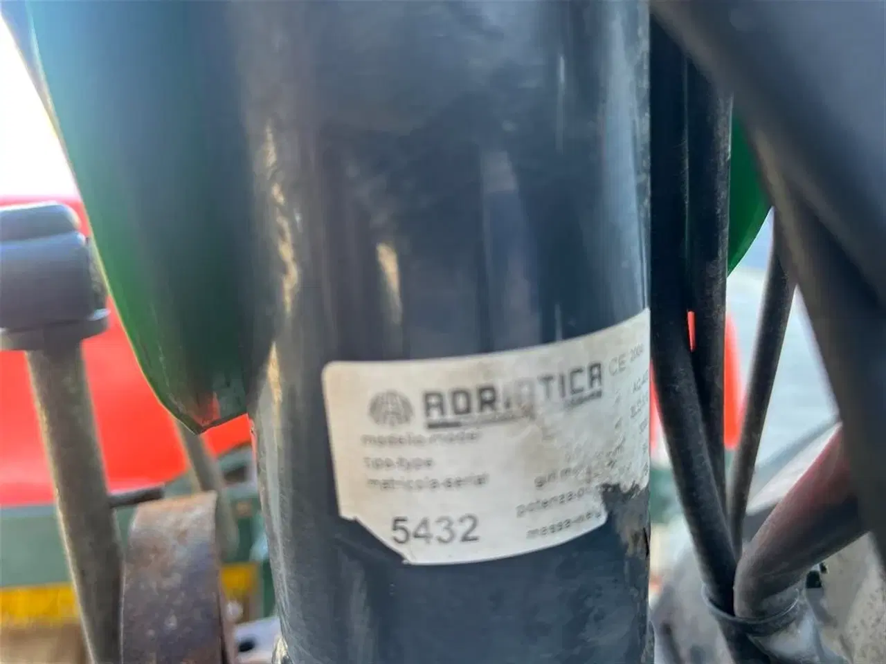 Billede 13 - - - - Roriatica AC 400 2hjulet traktor med kost