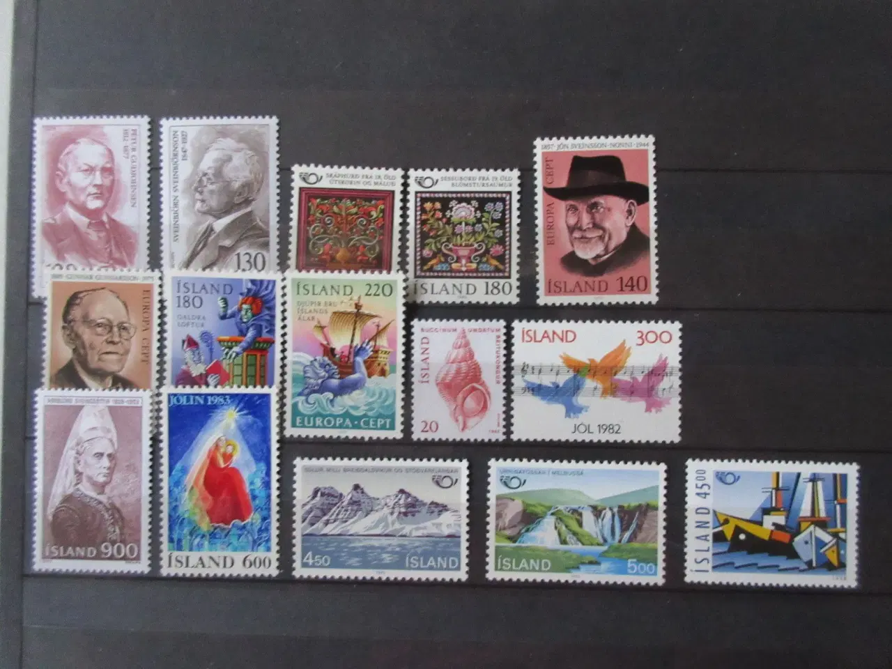 Billede 3 - 115 postfriske mærker fra Island