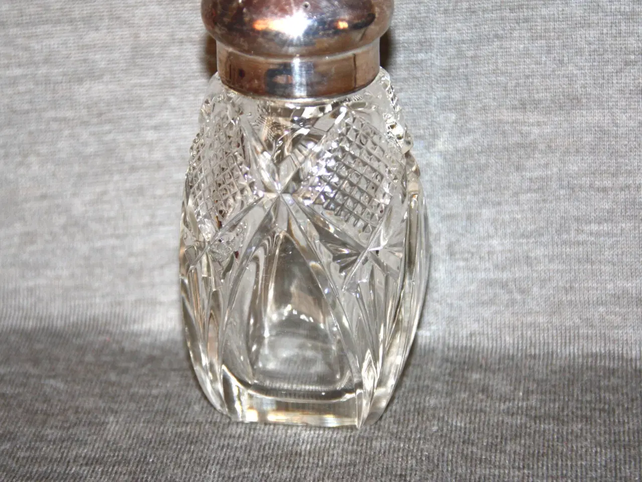 Billede 4 - Vintage Glas Sukkerstrøe i Krystal glas / pletsølv