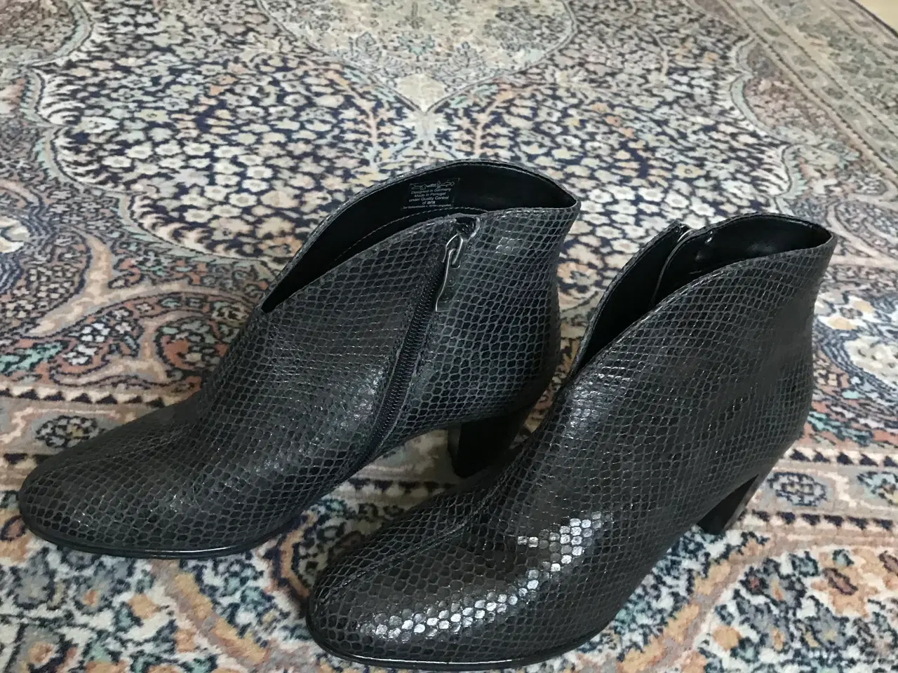 Billede 3 - “ ARA” sko/støvler skind