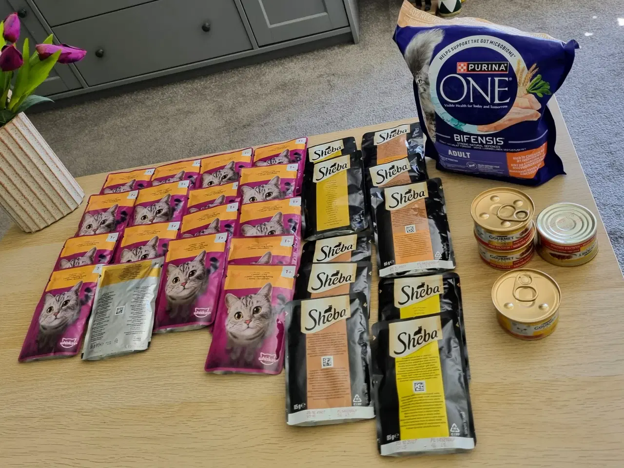 Billede 1 - Vådfoder og tørfoder.  Purina.  Sheba.  Whiskas 