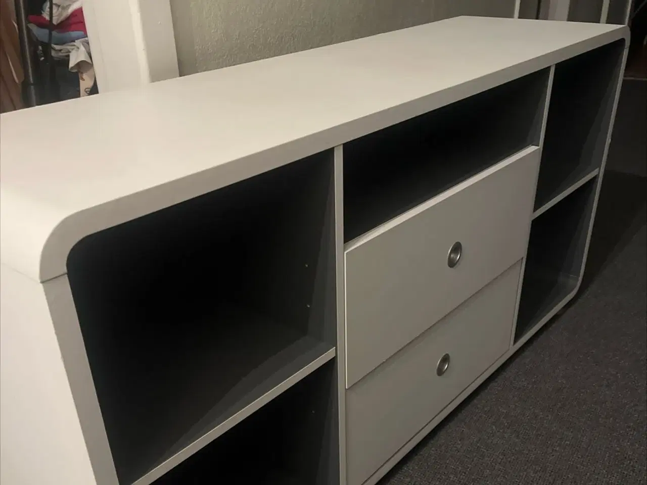 Billede 1 - Reol/kommode