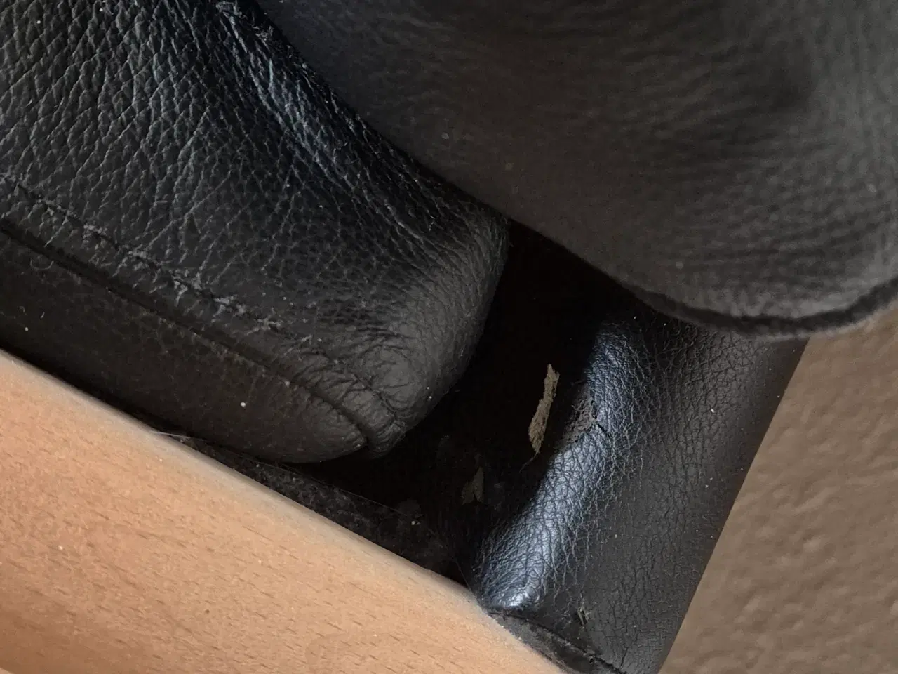 Billede 2 - Sofa i læder 2. Personers gratis 