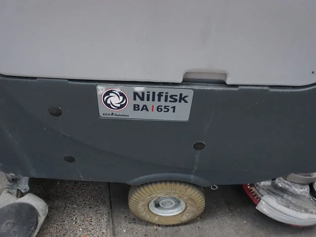 Billede 5 - Gulvvasker NILFISK BA 651