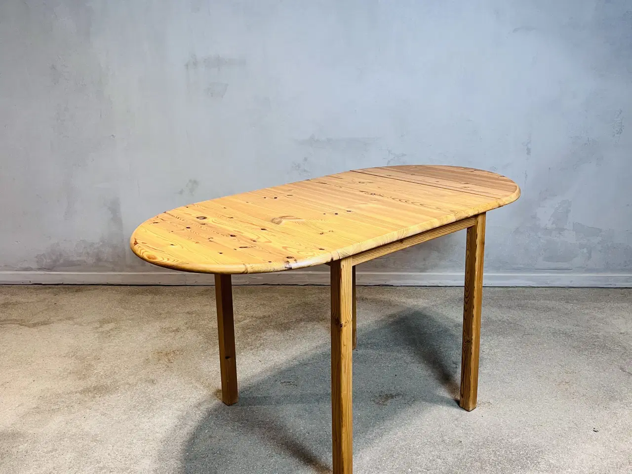 Billede 8 - Spisebord, fyrretræ, 1970, skandinavisk