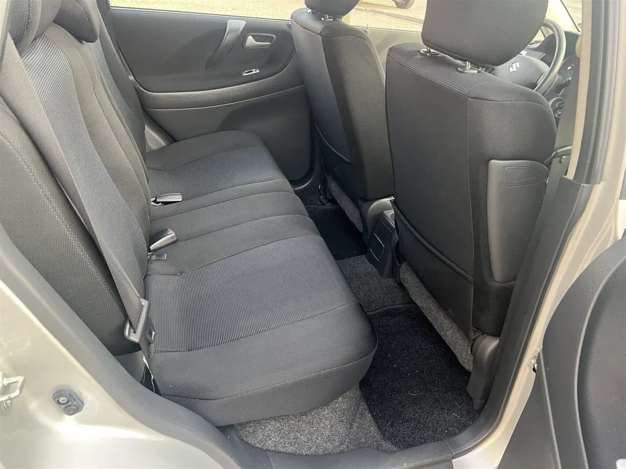 Billede 17 - Suzuki Liana 1,6 S 106HK 5d