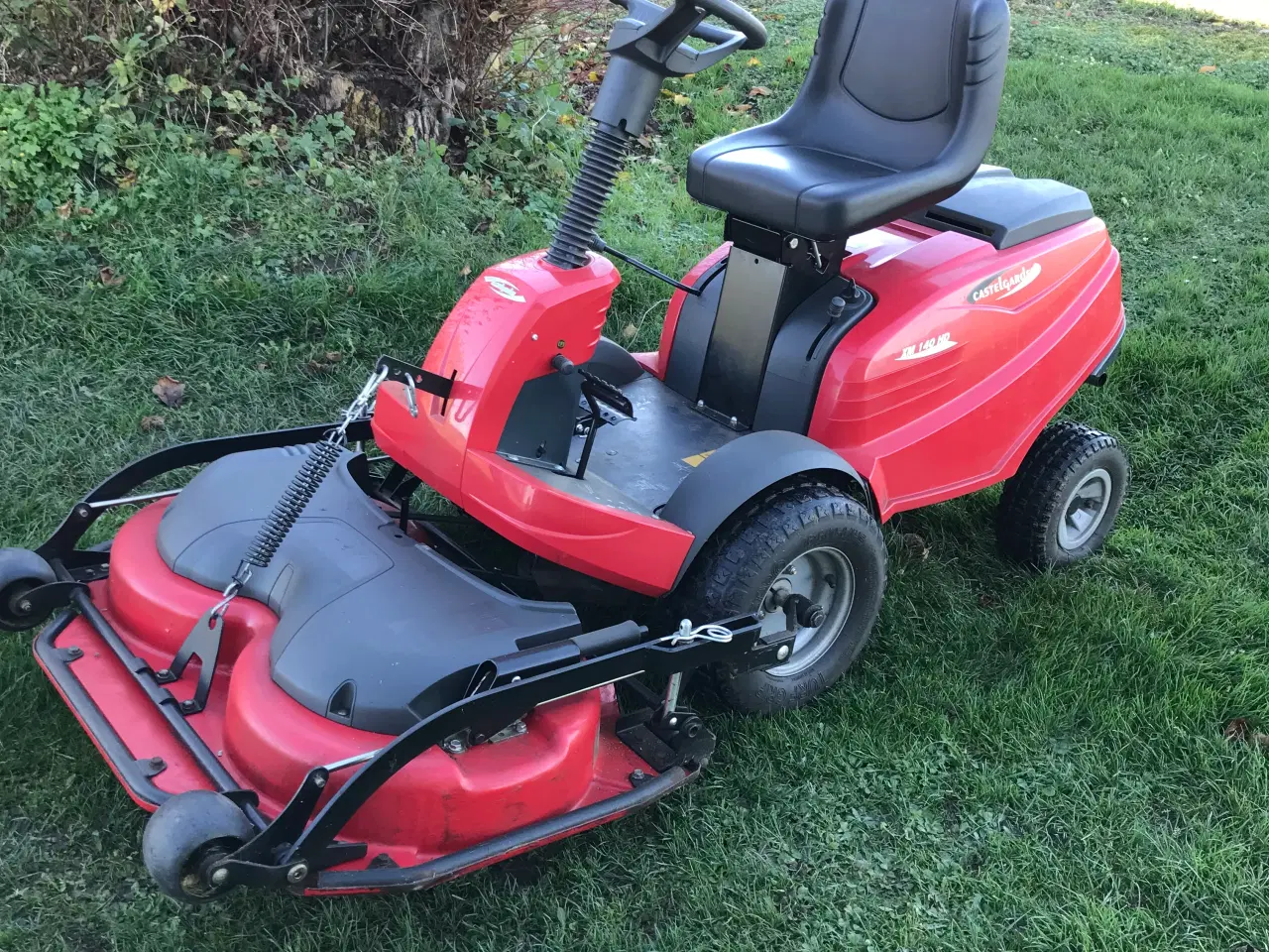 Billede 2 - Super flot frontklipper.  2015 år