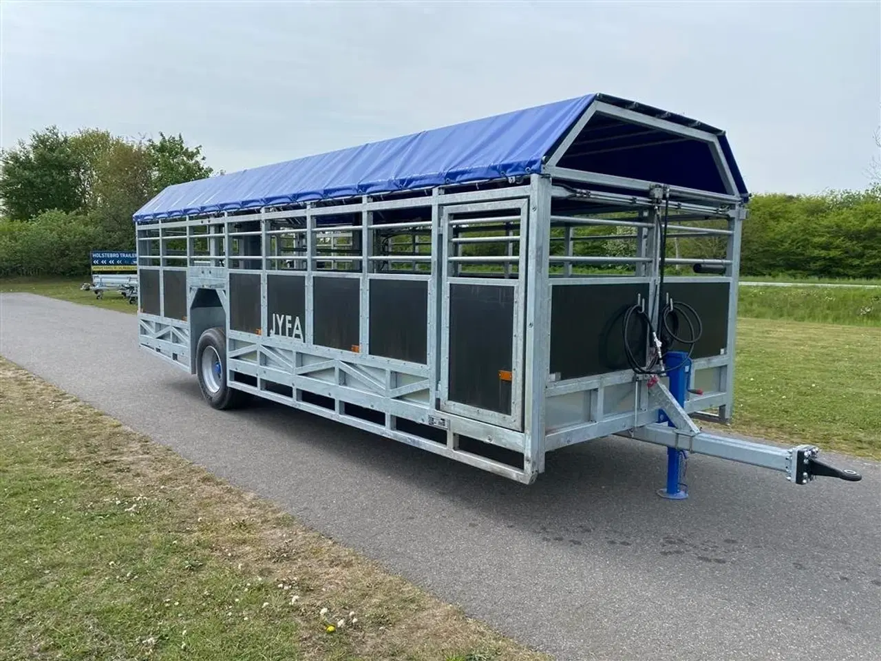 Billede 5 - Jyfa 8 mtr. med hydr. Kreaturvogn