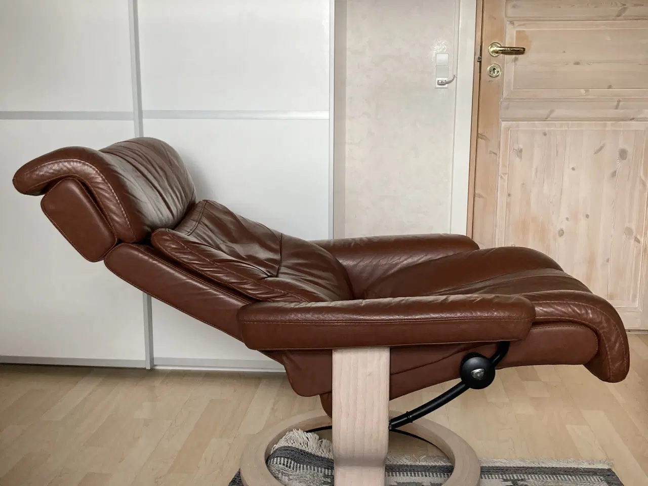 Billede 2 - Stressless læderlænestol, str small